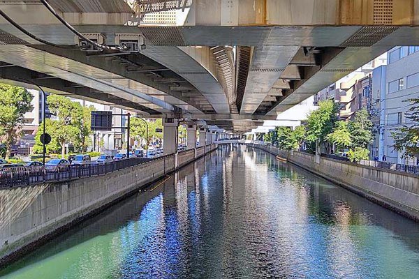 生まれ変わった中村川