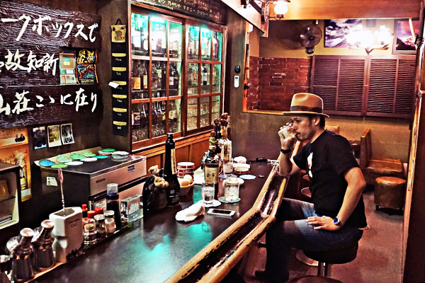 再オープンした山荘の店内