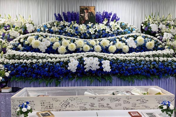 2025年5月10日に亡くなられたエディ藩さんの祭壇