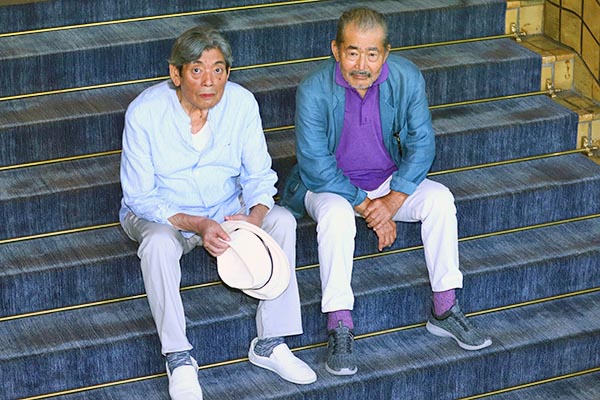 エディさんの関東学院中学・高校の先輩 俳優の藤竜也さんと