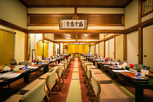 料亭「田中家」