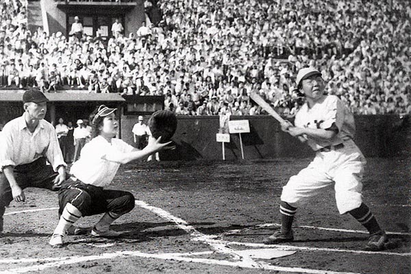 ゲーリック球場で開催された「オール横浜第１回女子野球」