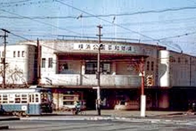 ゲーリック球場から横浜公園平和球場へ改名