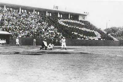 1929年（昭和4年）横浜公園球場での早慶野球部新人戦
