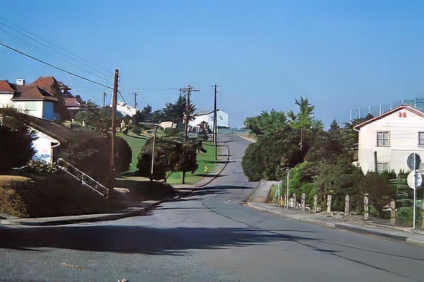 エリアXの住宅地