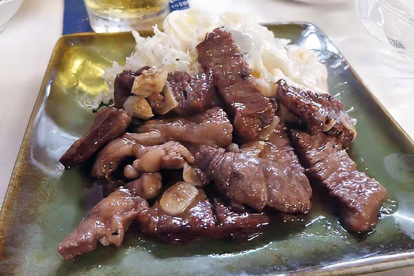 牛のミニステーキ 350円